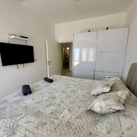 Apartment Lux Sea-view